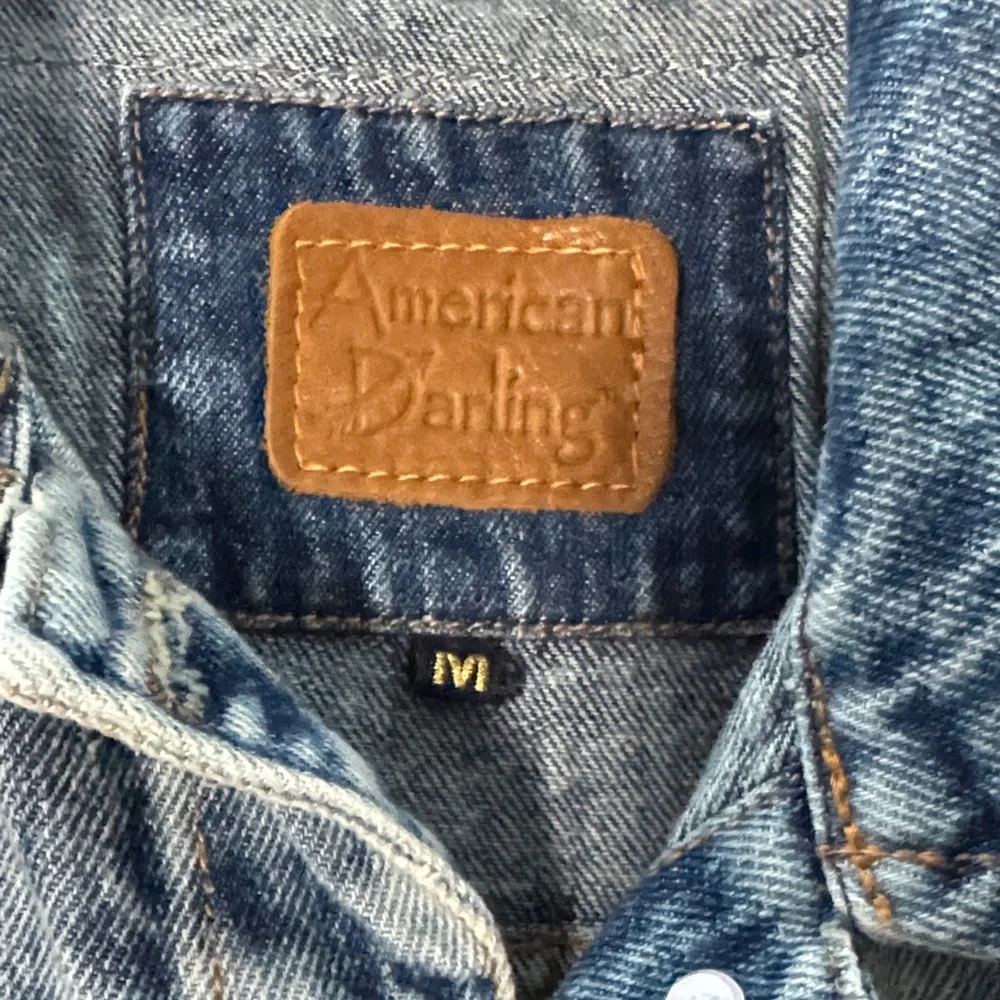 NWT American Darling Denim Jacket with Brown Fringe and Floral Cactus Design - Picture 3 of 4